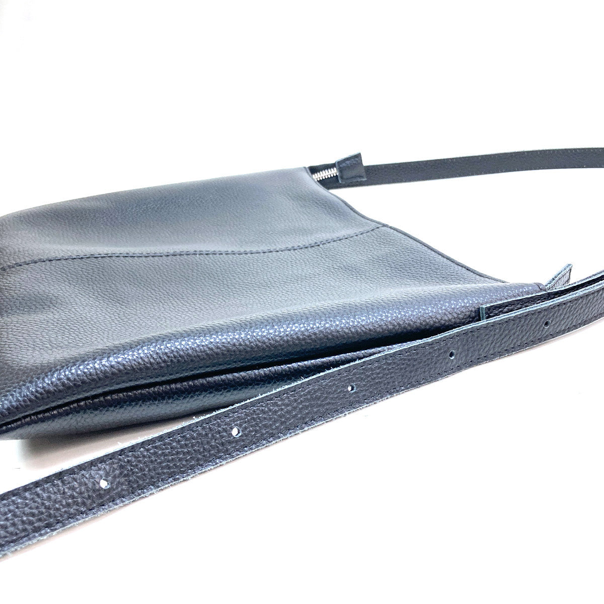 ショルダーバッグ 斜め掛け レディース レザーバッグ A4対応 シンプル 牛革 COOCO クーコ