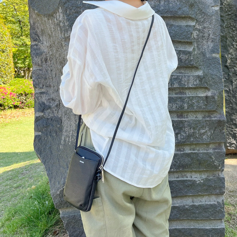 スマホショルダー 本革 BEAURE ヴュレ カウレザー 人気 ビュレ シンプル ポシェット ミニショルダー ジップポケット ギフトにも