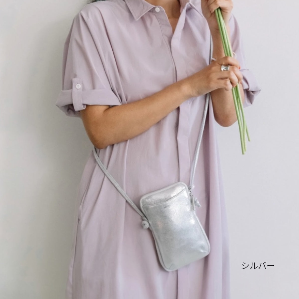 スマホショルダー 本革 BEAURE ヴュレ カウレザー 人気 ビュレ シンプル ポシェット ミニショルダー ジップポケット ギフトにも