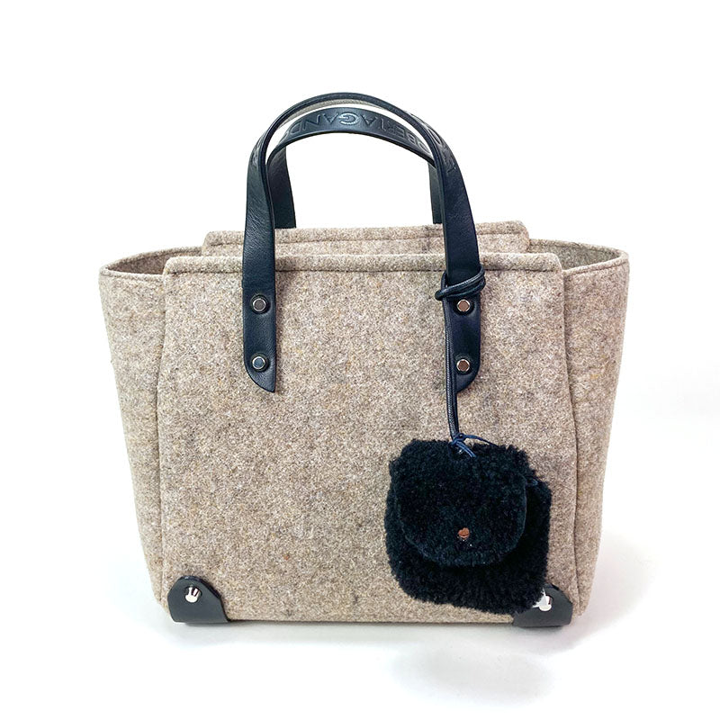 ムートン バッグチャーム AirPods case ロベルタガンドルフィ roberta gandolfi モコモコ アクセサリー