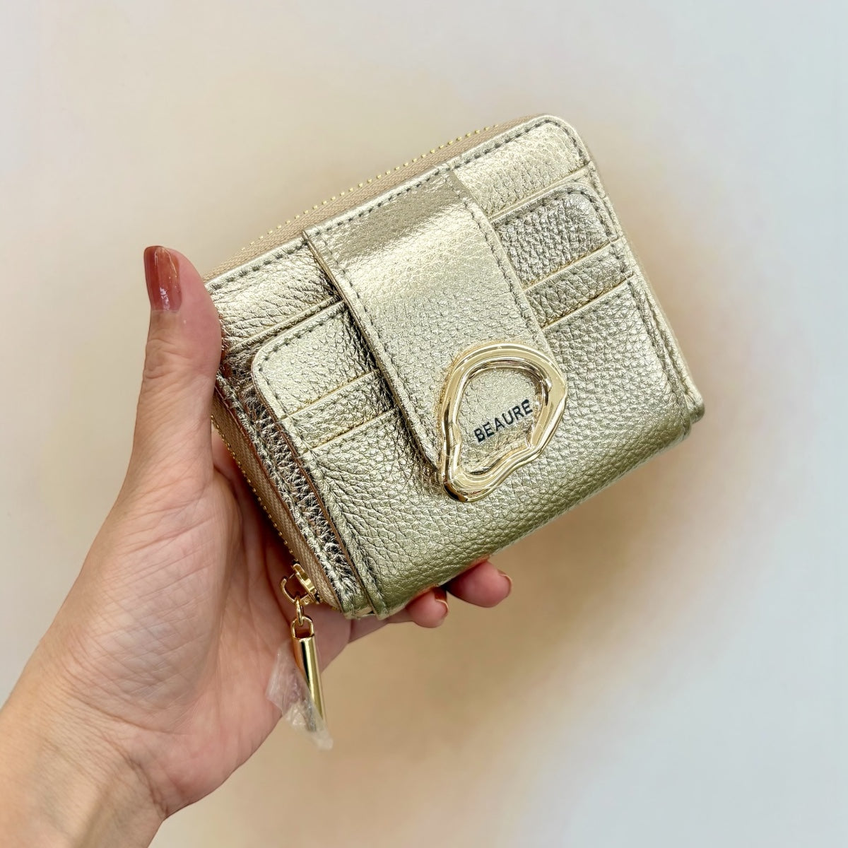 2つ折り財布 BEAURE ビュレ 人気カラー財布 レザーウォレット 牛革財布 カード収納多め財布 使い勝手の良い財布 上質レザー  シンプルウォレット